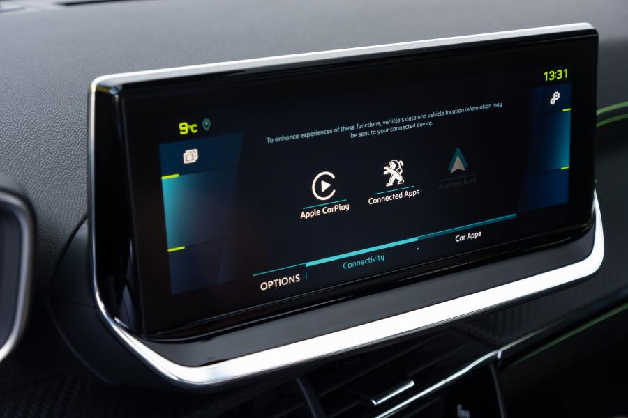 Детали интерьера Peugeot e-2008 GT (Digital White) 2019 года  (WW) (фото 116 из 119)